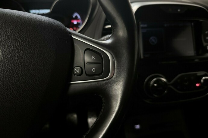 renault-captur-bensin-2018-big-16