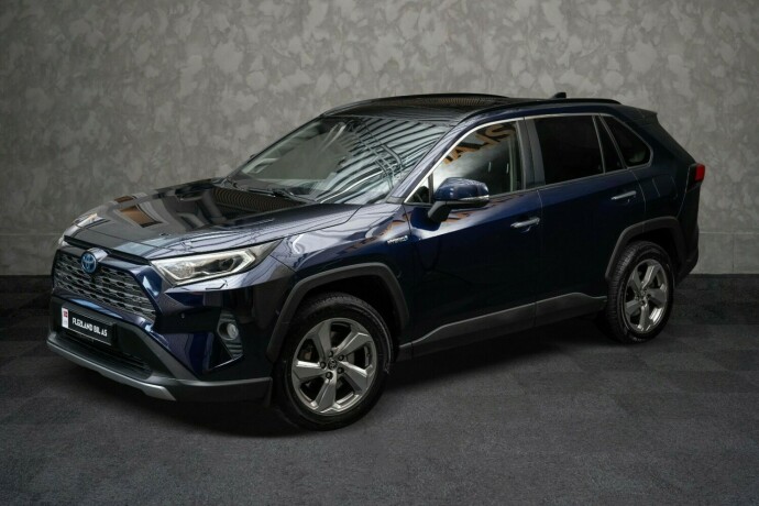 toyota-rav4-elektrisitetbensin-2019-big-1