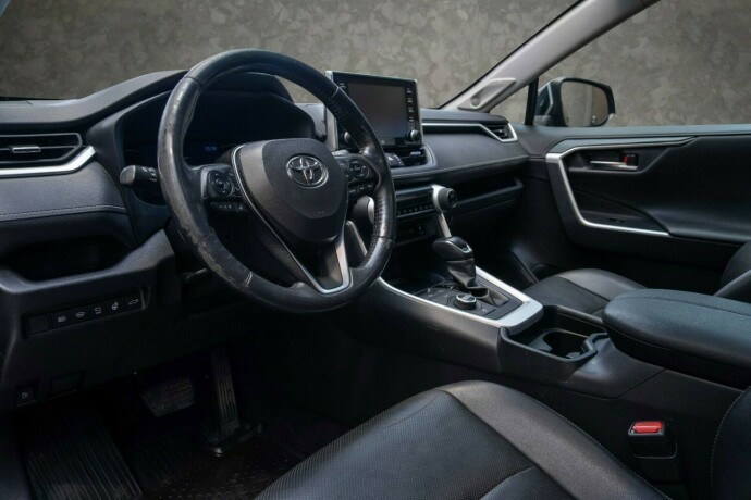 toyota-rav4-elektrisitetbensin-2019-big-30