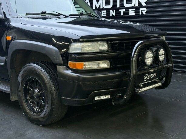 chevrolet-tahoe-bensin-2003-big-2