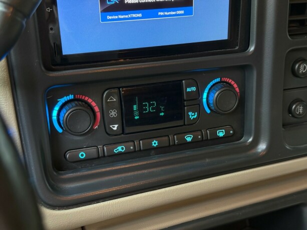chevrolet-tahoe-bensin-2003-big-21