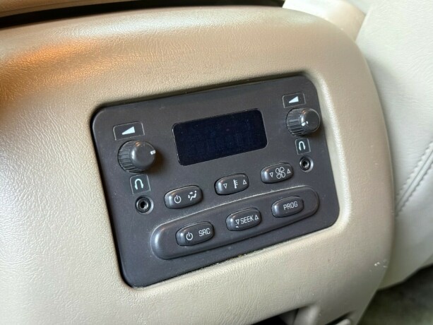 chevrolet-tahoe-bensin-2003-big-28
