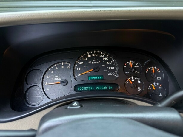 chevrolet-tahoe-bensin-2003-big-14