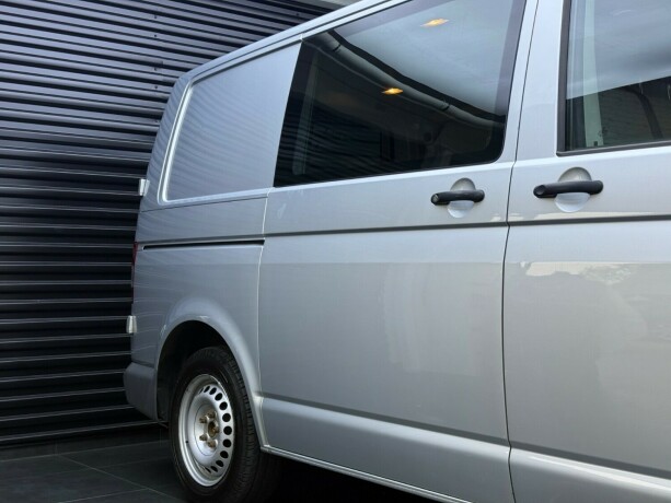 volkswagen-transporter-diesel-2013-big-7