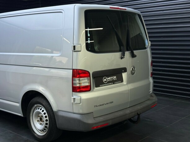 volkswagen-transporter-diesel-2013-big-5
