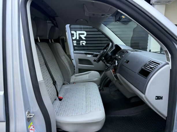 volkswagen-transporter-diesel-2013-big-19