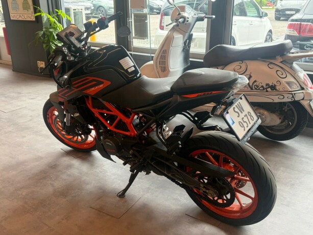 ktm-125-duke-bensin-2023-big-3