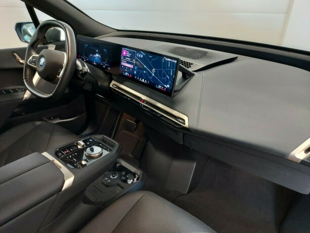 bmw-ix-elektrisitet-2024-big-25