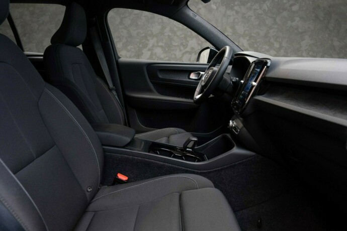 volvo-xc-40-elektrisitet-2023-big-28