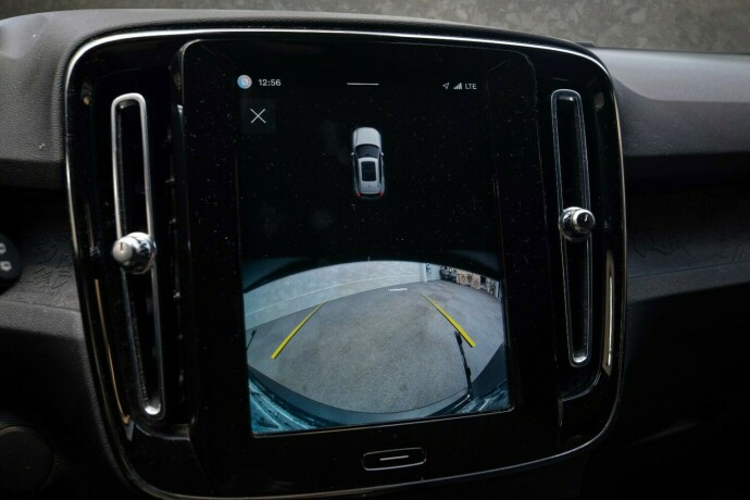 volvo-xc-40-elektrisitet-2023-big-20