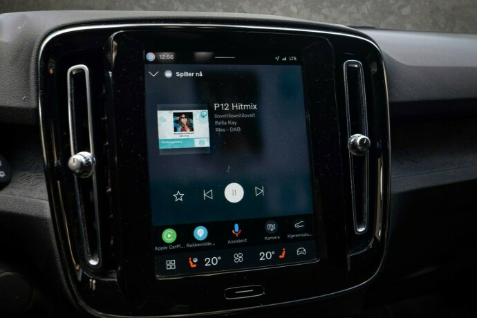 volvo-xc-40-elektrisitet-2023-big-19