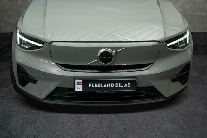 volvo-xc-40-elektrisitet-2023-big-5