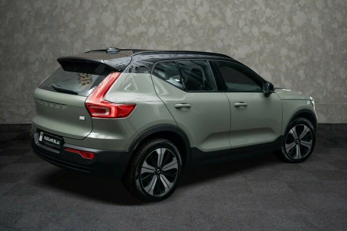 volvo-xc-40-elektrisitet-2023-big-11