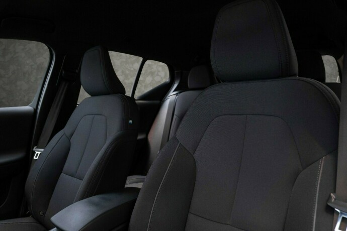 volvo-xc-40-elektrisitet-2023-big-25