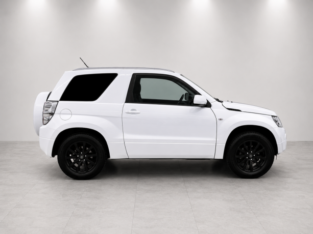 suzuki-grand-vitara-bensin-2008-big-5