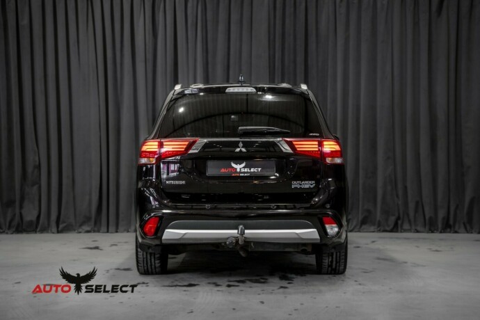 mitsubishi-outlander-elektrisitetbensin-2016-big-7