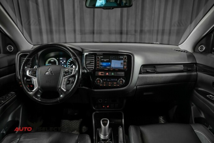 mitsubishi-outlander-elektrisitetbensin-2016-big-34