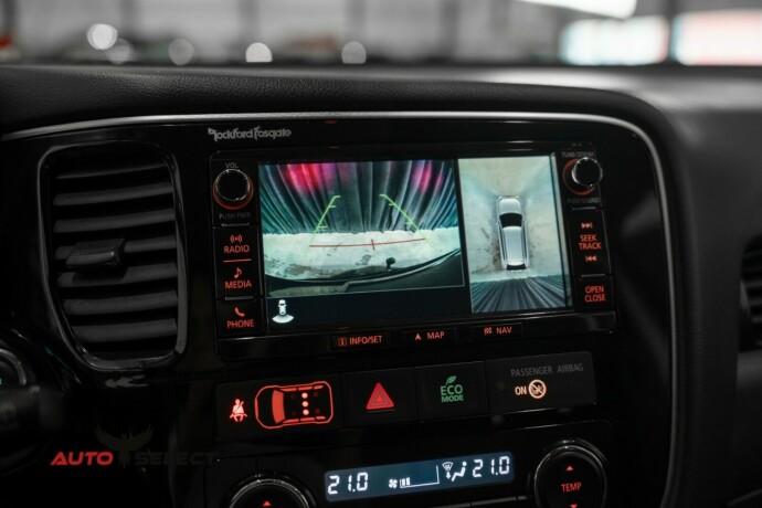 mitsubishi-outlander-elektrisitetbensin-2016-big-45