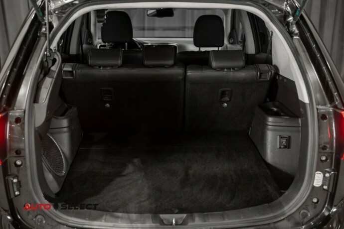 mitsubishi-outlander-elektrisitetbensin-2016-big-8