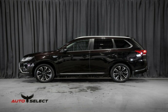 mitsubishi-outlander-elektrisitetbensin-2016-big-6