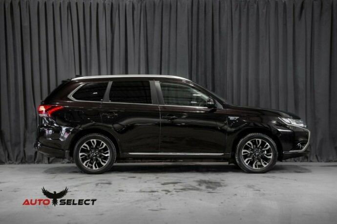 mitsubishi-outlander-elektrisitetbensin-2016-big-11
