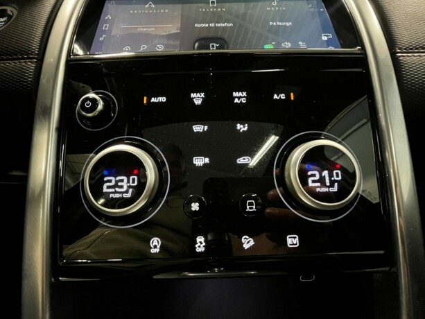land-rover-discovery-sport-elektrisitetbensin-2023-big-40