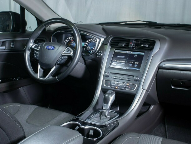 ford-mondeo-bensin-2015-big-21