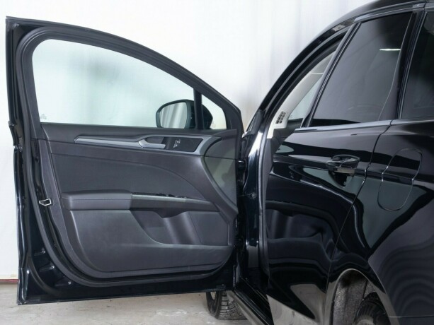 ford-mondeo-bensin-2015-big-29