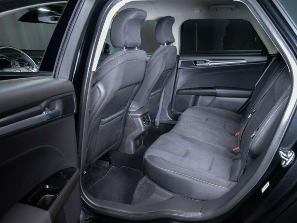 ford-mondeo-bensin-2015-big-31
