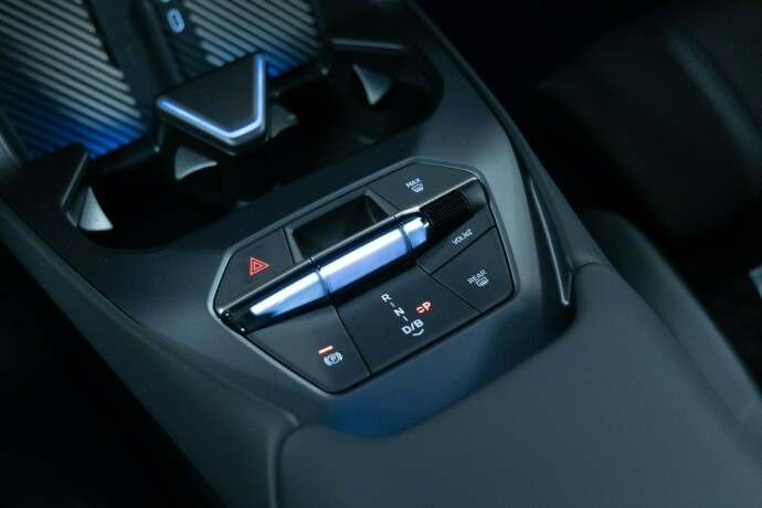 bmw-ix3-elektrisitet-2026-big-28