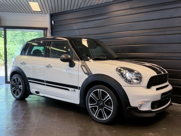 mini-countryman-cooper-s-bensin-2014-big-9