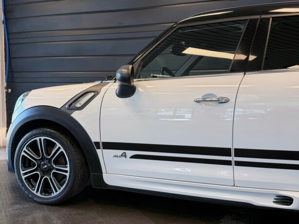 mini-countryman-cooper-s-bensin-2014-big-7