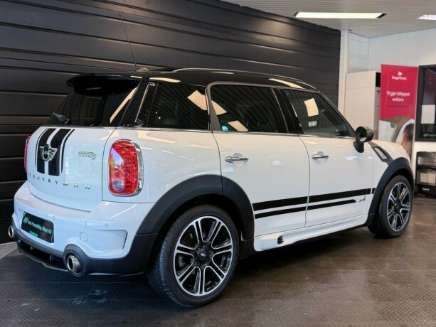 mini-countryman-cooper-s-bensin-2014-big-8
