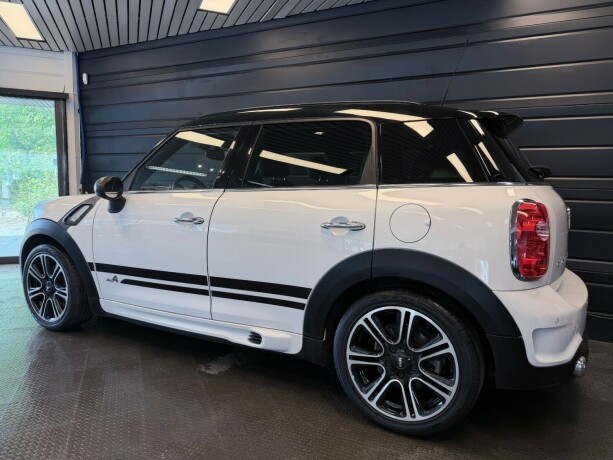 mini-countryman-cooper-s-bensin-2014-big-4