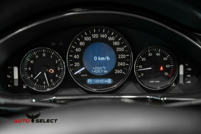 mercedes-benz-cls-bensin-2005-big-35