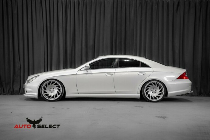 mercedes-benz-cls-bensin-2005-big-7