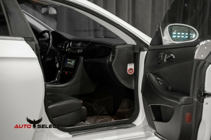 mercedes-benz-cls-bensin-2005-big-20