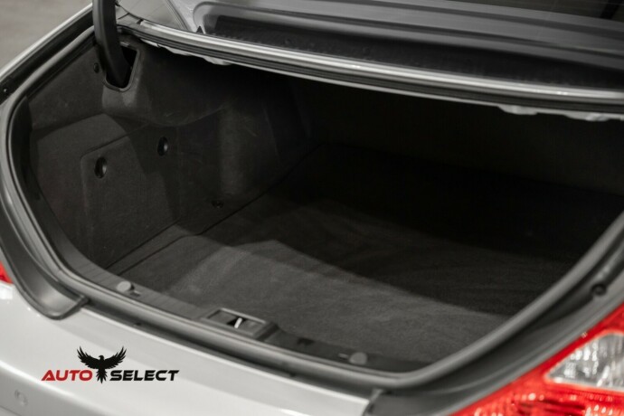 mercedes-benz-cls-bensin-2005-big-11
