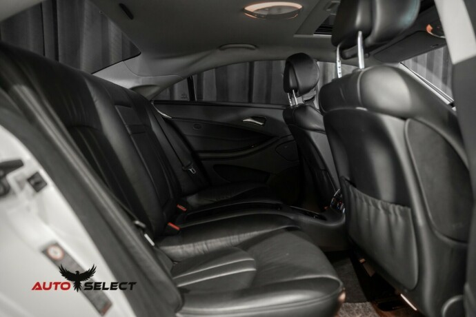 mercedes-benz-cls-bensin-2005-big-16