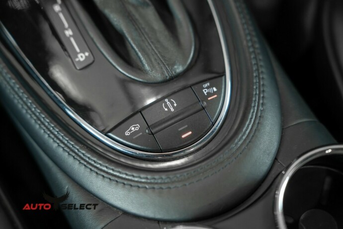 mercedes-benz-cls-bensin-2005-big-41