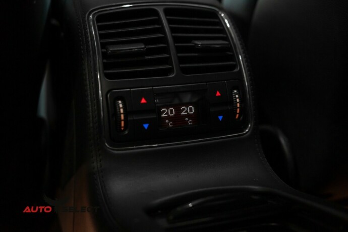 mercedes-benz-cls-bensin-2005-big-18