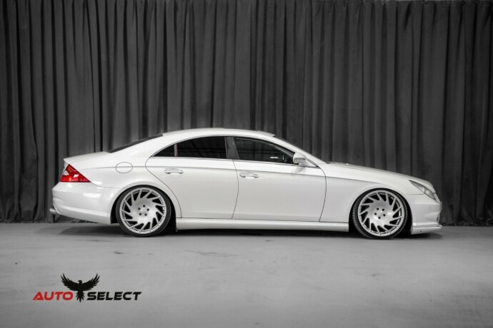 mercedes-benz-cls-bensin-2005-big-14