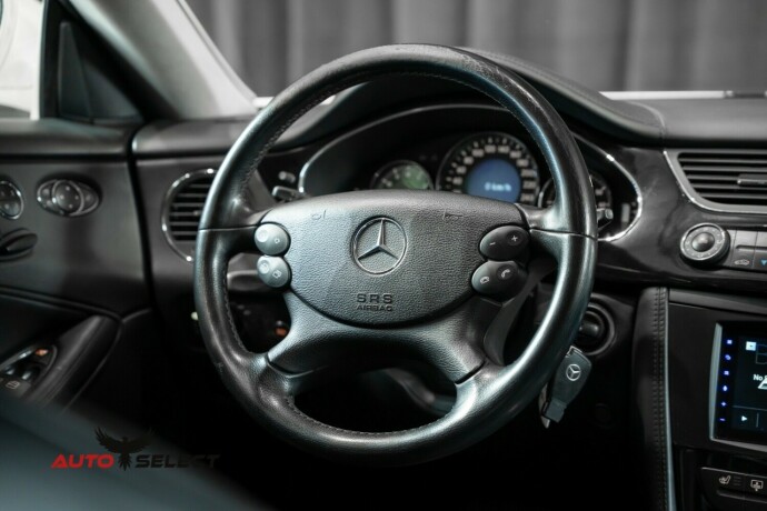 mercedes-benz-cls-bensin-2005-big-30