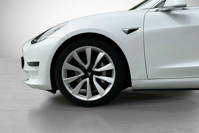 tesla-model-3-elektrisitet-2019-big-6