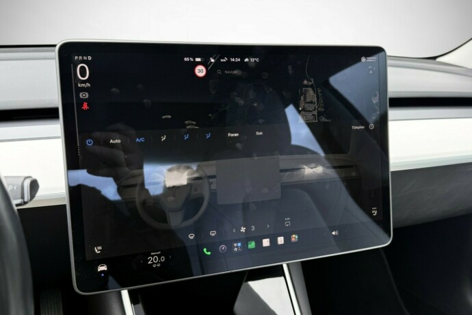 tesla-model-3-elektrisitet-2019-big-26