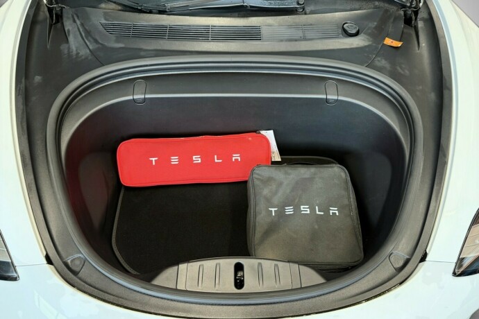 tesla-model-3-elektrisitet-2019-big-41