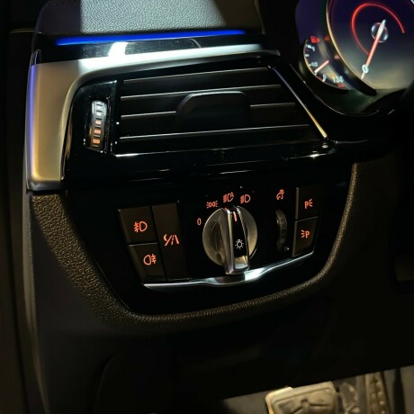 bmw-5-serie-elektrisitetbensin-2017-big-42