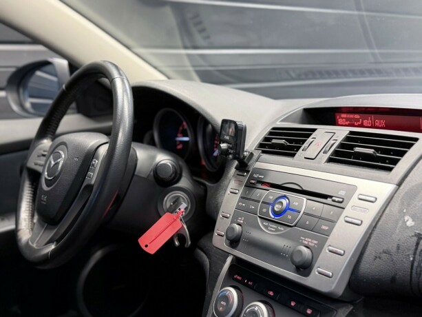 mazda-6-diesel-2010-big-13