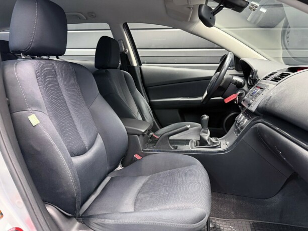 mazda-6-diesel-2010-big-15