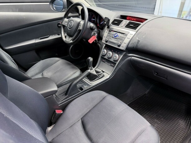 mazda-6-diesel-2010-big-14